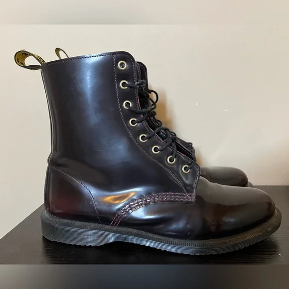 Dr. Martens | Elsham Lace-Up Boots in Cherry Red - Picture 3 of 9